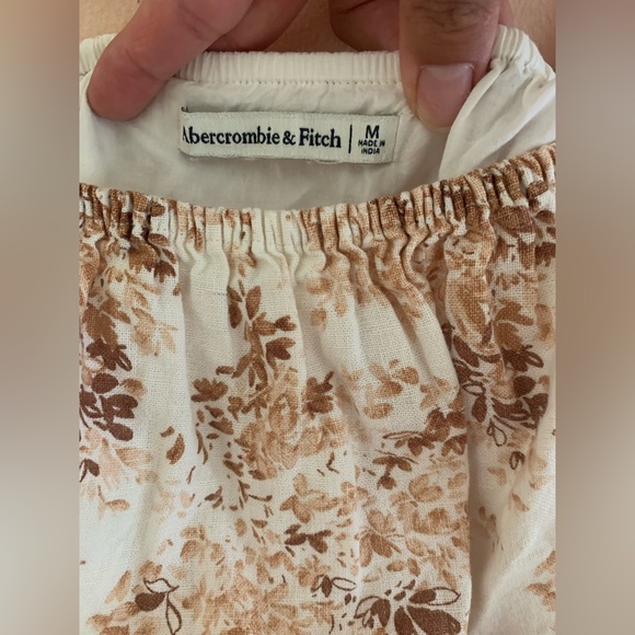 Abercrombie & Fitch Linen-Blend Puff Sleeve Top Size Medium - Picture 5 of 5